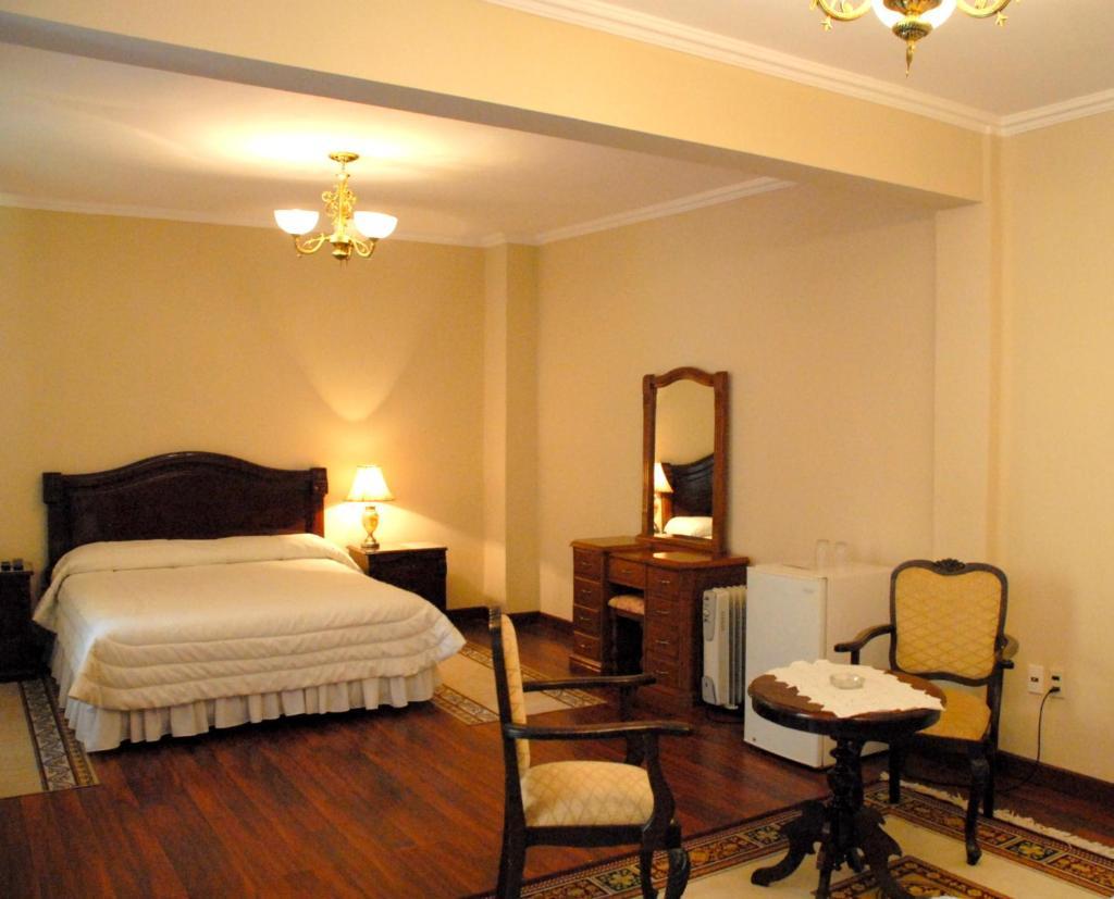 Hotel Independencia Sucre Esterno foto